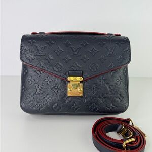 AUTHENTIC Louis Vuitton LV Pochette Metis Marine Rouge Navy Leather